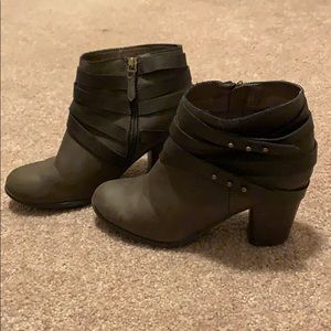 Cute Nordstrom look alike ankle booties